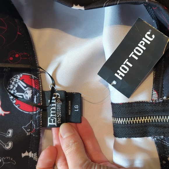 Emily the strange skirt nwt - Picture 3 of 4